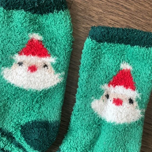 Baby Gap fuzzy Santa Christmas socks size 2 years - Picture 3 of 4